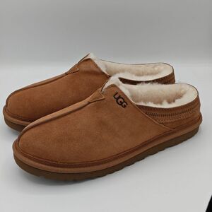 UGG Neuman Slippers Men’s Sheepskin Suede Chestnut 1113631-CHE Size 12